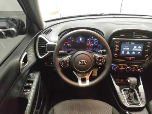 Used 2021 Kia Soul LX FWD image 22