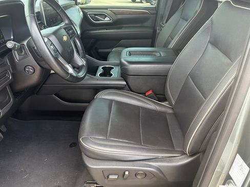 Used 2024 Chevrolet Tahoe Premier RWD image 9