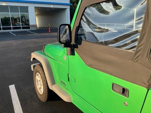 Used 2005 Jeep Wrangler SE AWD/4WD image 7