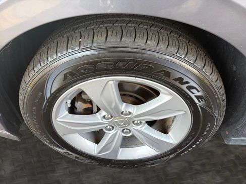 Used 2018 Honda Odyssey EX image 38