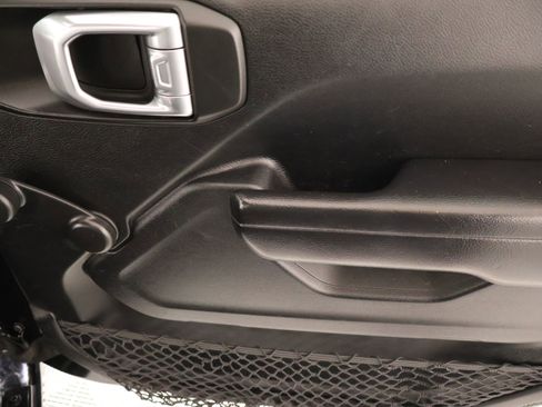 Used 2021 Jeep Wrangler Sport AWD/4WD image 13