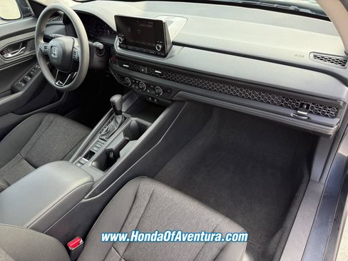 Certified 2025 Honda Accord SE image 8
