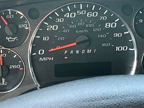 Used 2022 GMC Savana 2500 Work Van w/ Driver Convenience Package image 12