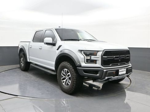 Used 2017 Ford F150 Raptor w/ Equipment Group 802A Luxury AWD/4WD image 20