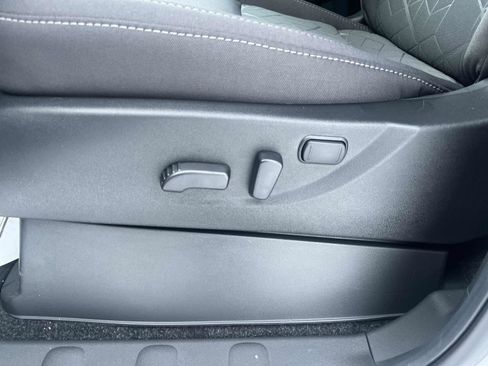 New 2026 Nissan Frontier SV image 20