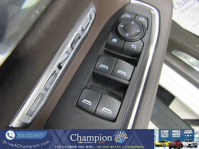 Used 2025 GMC Sierra 1500 Denali w/ Denali Reserve Package AWD/4WD image 30