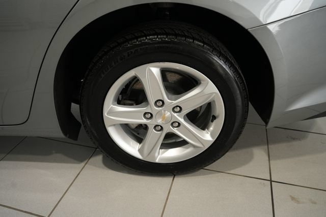 Used 2025 Chevrolet Malibu LS w/ Driver Confidence Package FWD image 10