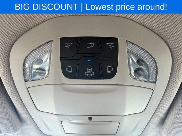 Used 2023 Chrysler Pacifica Touring-L FWD image 49