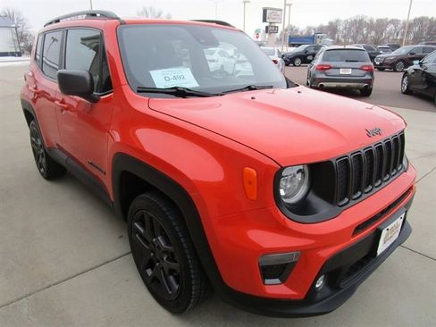 Used 2021 Jeep Renegade Latitude image 5