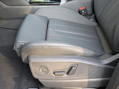 New 2025 Audi Q5 Premium Plus image 4