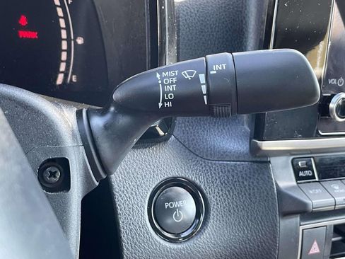 Used 2025 Toyota Camry SE w/ Convenience Package FWD image 32