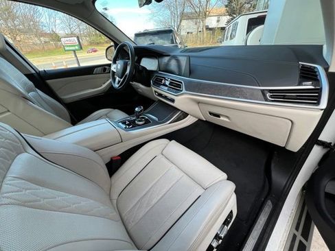 Used 2020 BMW X7 xDrive40i w/ Executive Package image 35