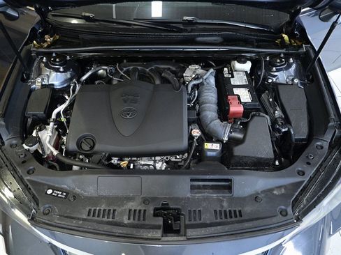 Used 2019 Toyota Avalon Touring image 10