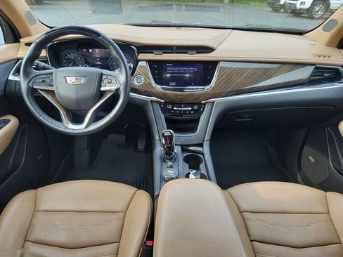 Used 2022 Cadillac XT6 Premium Luxury w/ Platinum Package AWD/4WD image 10
