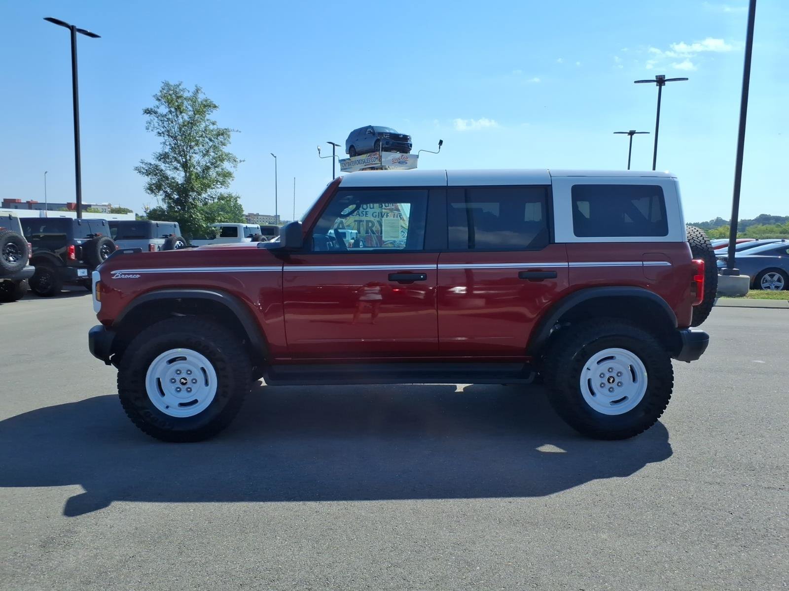 New 2026 Ford Bronco Heritage Edition AWD/4WD image 6