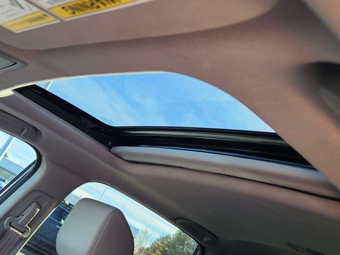 Used 2020 Honda CR-V Touring image 24