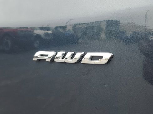Used 2024 Ford Edge SE AWD/4WD image 9