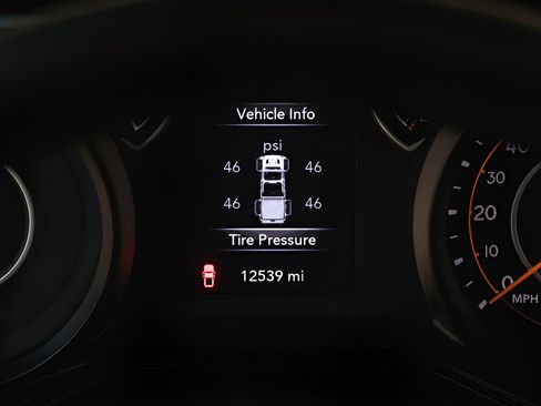 Used 2024 Jeep Gladiator Sport AWD/4WD image 34