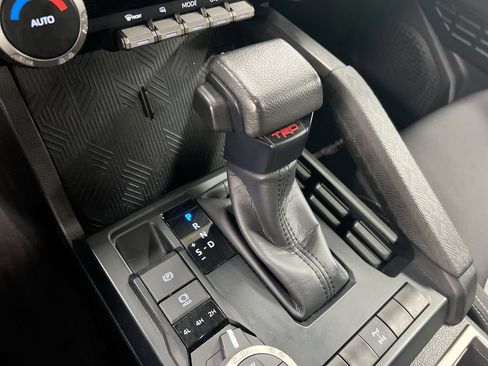 Used 2024 Toyota Tacoma TRD Off-Road AWD/4WD image 18
