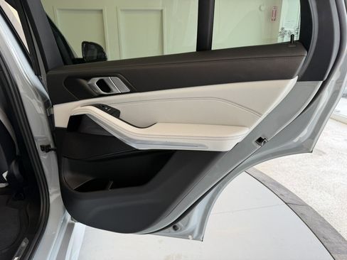 Used 2024 BMW X5 xDrive40i w/ M Sport Package image 47