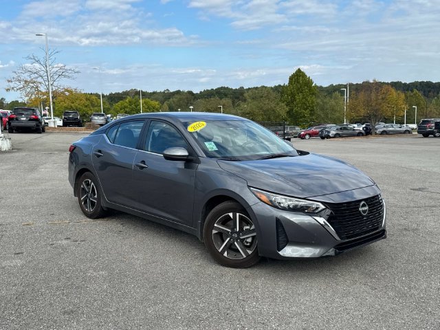 Used 2025 Nissan Sentra SV FWD image 2