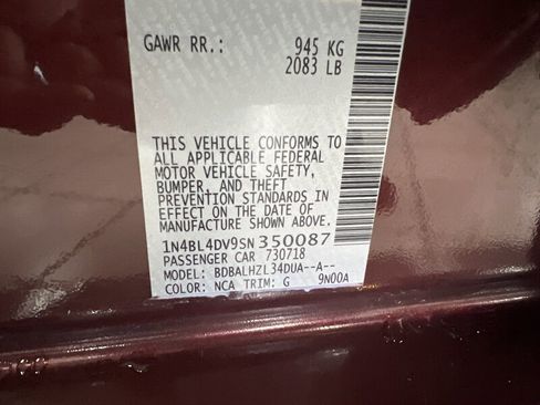 Used 2025 Nissan Altima 2.5 SV image 32