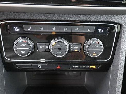 Used 2023 Volkswagen Atlas Cross Sport SE w/ Panoramic Sunroof Package AWD/4WD image 22