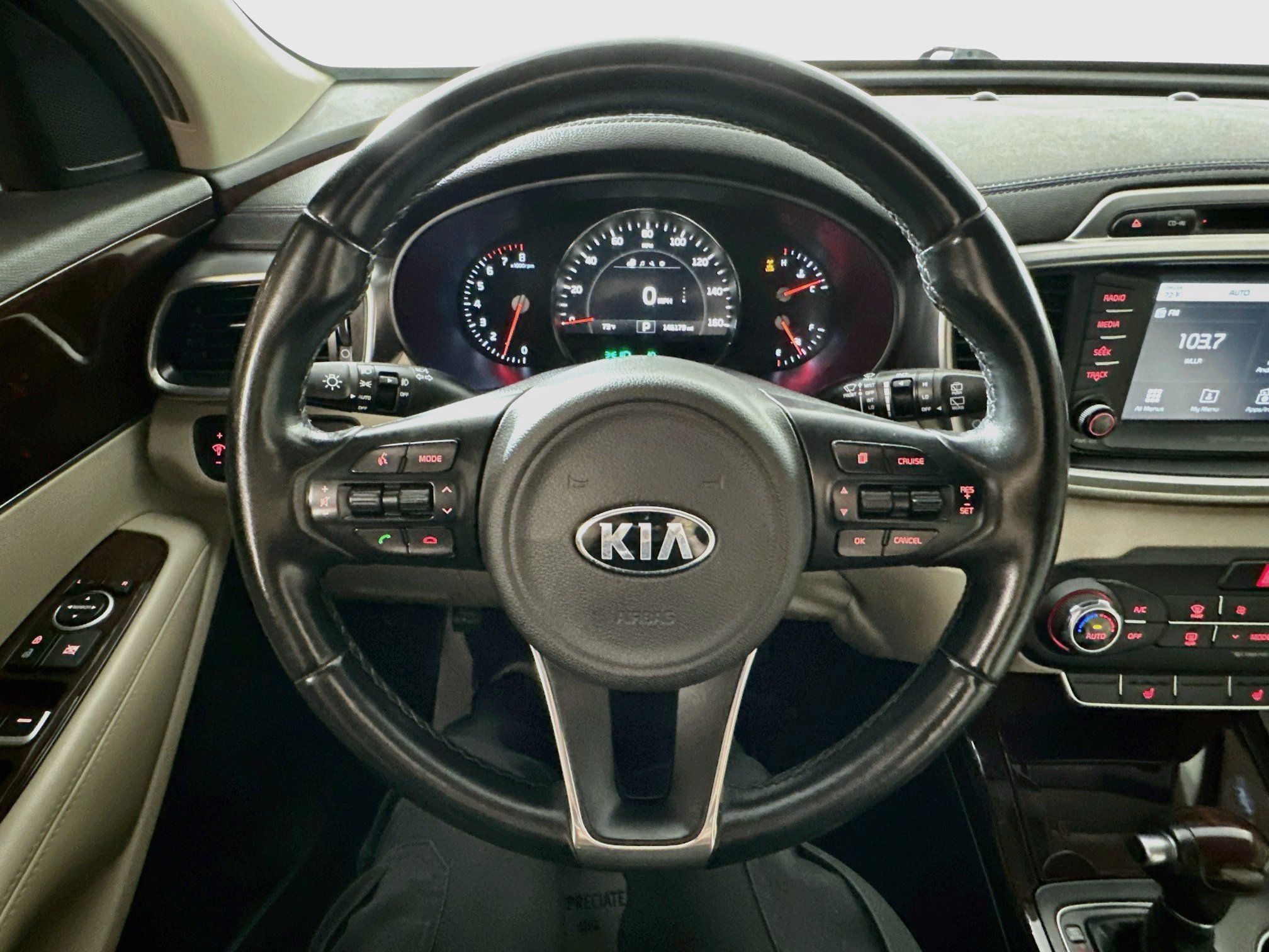 Used 2017 Kia Sorento EX AWD/4WD image 11