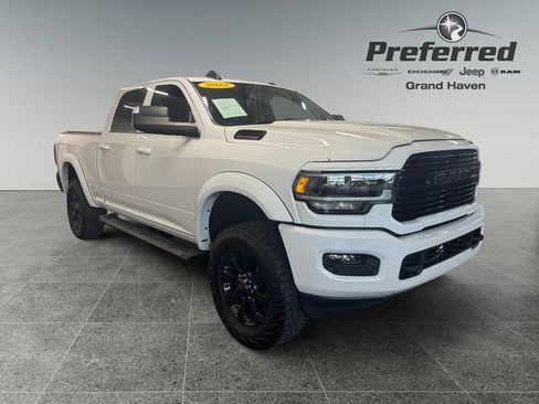 Used 2022 RAM 2500 Laramie w/ Night Edition AWD/4WD image 8