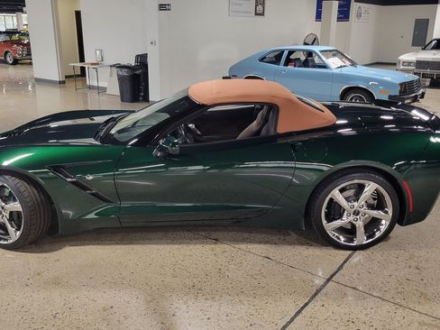 Used 2014 Chevrolet Corvette Stingray Convertible w/ 3LT Preferred Equipment Group RWD image 24