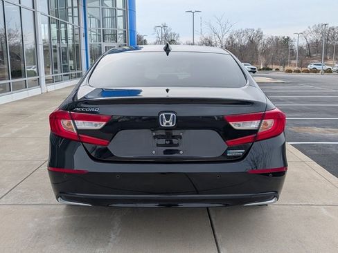 Certified 2022 Honda Accord Touring image 7