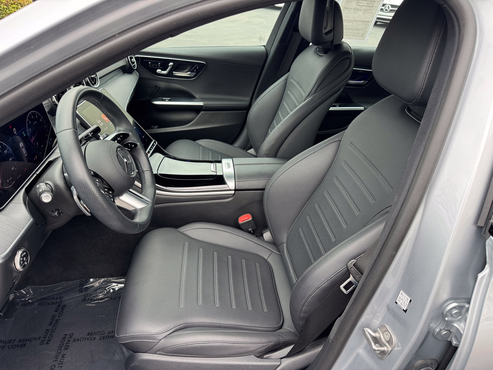 Used 2025 Mercedes-Benz C 300 Sedan image 17