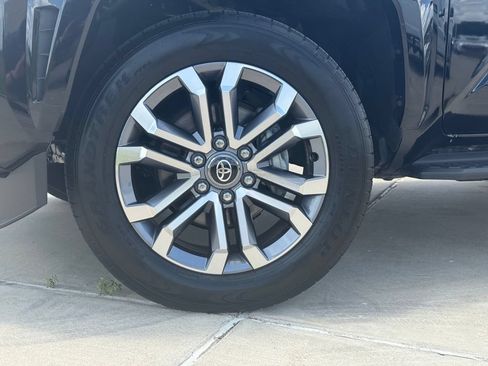 Used 2026 Toyota 4Runner Limited AWD/4WD image 3