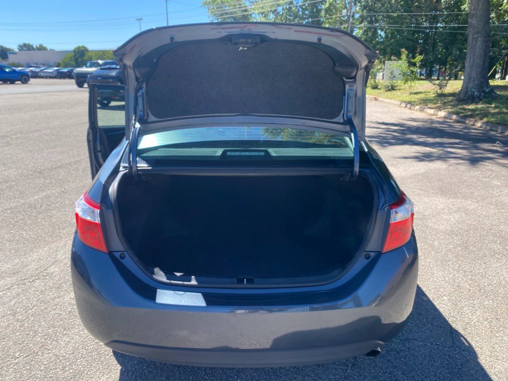 Used 2015 Toyota Corolla S FWD image 30