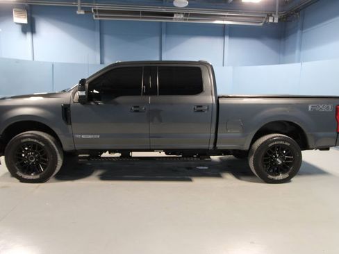 Used 2020 Ford F350 Lariat image 31