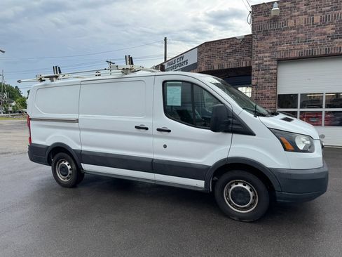 Used 2017 Ford Transit 150 130 Low Roof RWD image 17