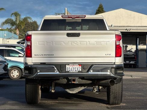 Used 2020 Chevrolet Silverado 2500 LTZ w/ LTZ Premium Package image 5