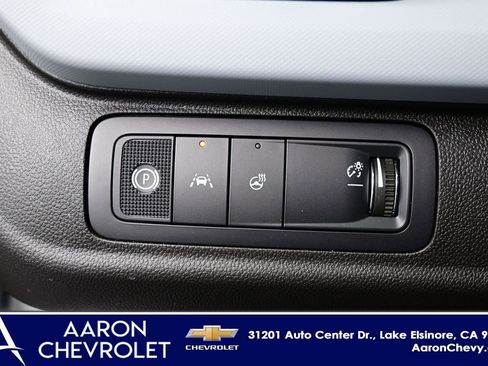 New 2027 Chevrolet Bolt LT FWD image 18