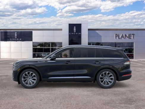 New 2026 Lincoln Aviator Reserve w/ Luxury Package RWD image 3