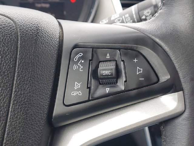 Used 2018 Chevrolet Trax Premier FWD image 17