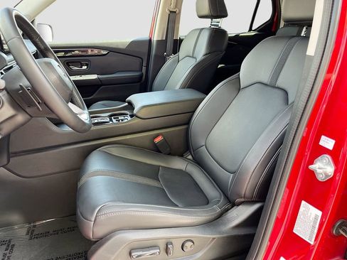 Used 2023 Honda Pilot Touring image 21