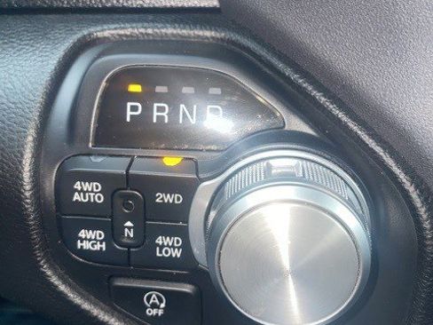 Used 2025 RAM 1500 Laramie w/ Sport Appearance Package image 19