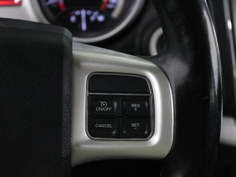 Used 2020 Dodge Journey SE w/ SE Popular Equipment Group FWD image 17