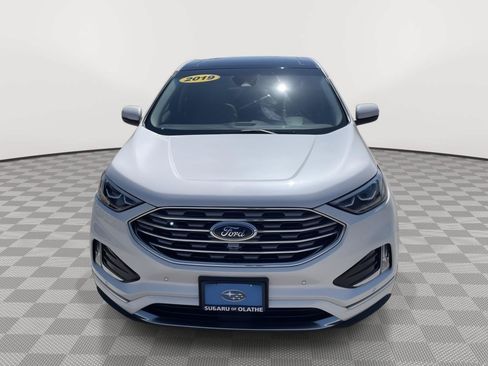 Used 2019 Ford Edge Titanium w/ Equipment Group 301A AWD/4WD image 9