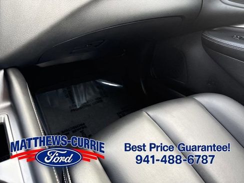 Used 2024 Nissan Murano SV w/ SV Midnight Edition Package FWD image 22