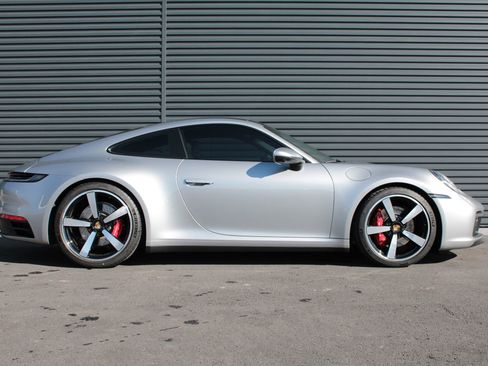 Certified 2024 Porsche 911 Carrera S image 9