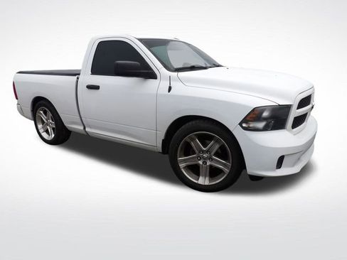 Used 2018 RAM 1500 Express image 10