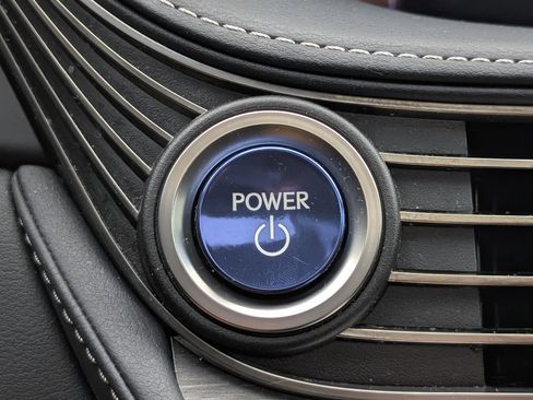 Used 2019 Lexus LS 500h AWD image 35