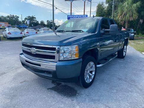 Used 2009 Chevrolet Silverado 1500 LT w/ Power Pack Plus RWD image 2