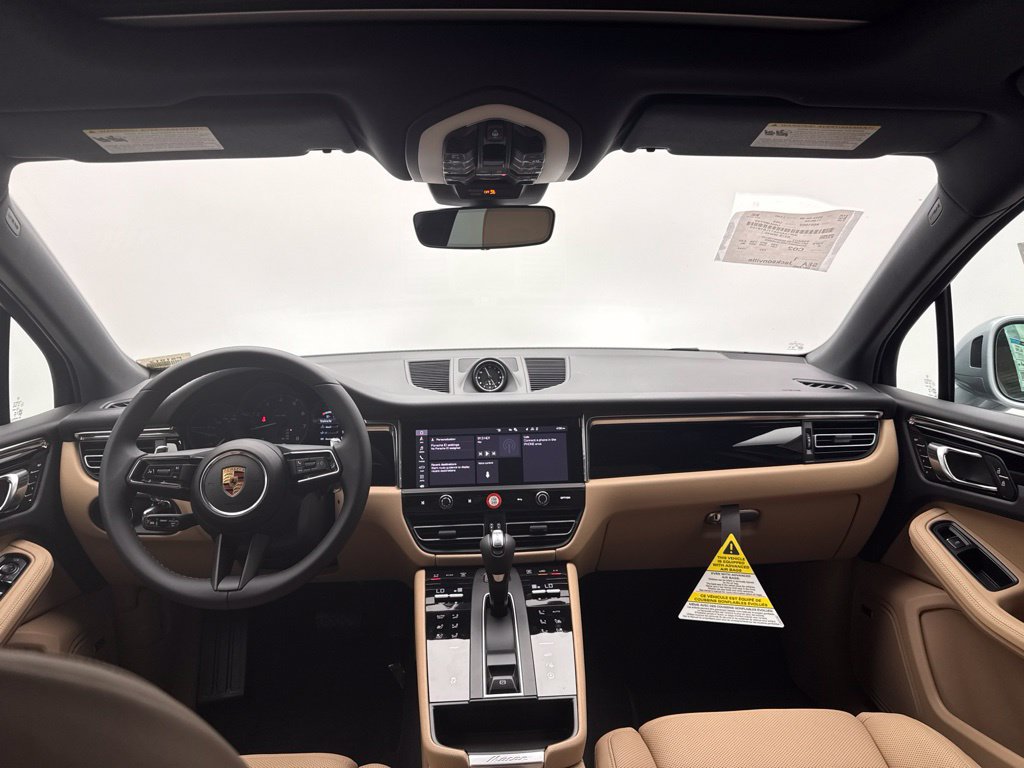 Used 2026 Porsche Macan AWD/4WD image 11